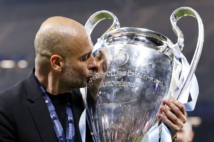 开云官网-瓜迪奥拉盼加冕英超，曼城恢复领先优势(观点瓜迪奥拉英超夺冠最低积分 曼城却树立更高标杆)